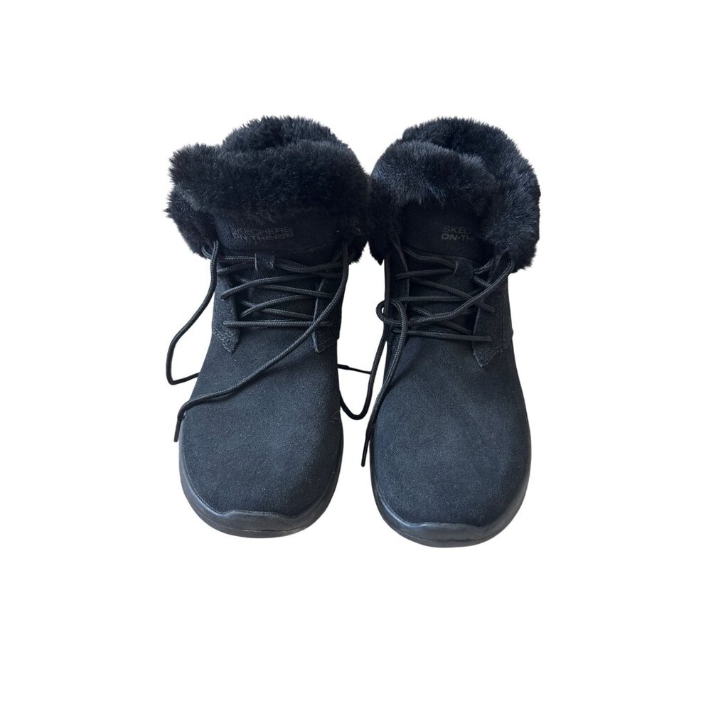 NWT Skechers Womens On The Go Joy Chukka Boot Black Faux Fur Size 6.5 Lace Up